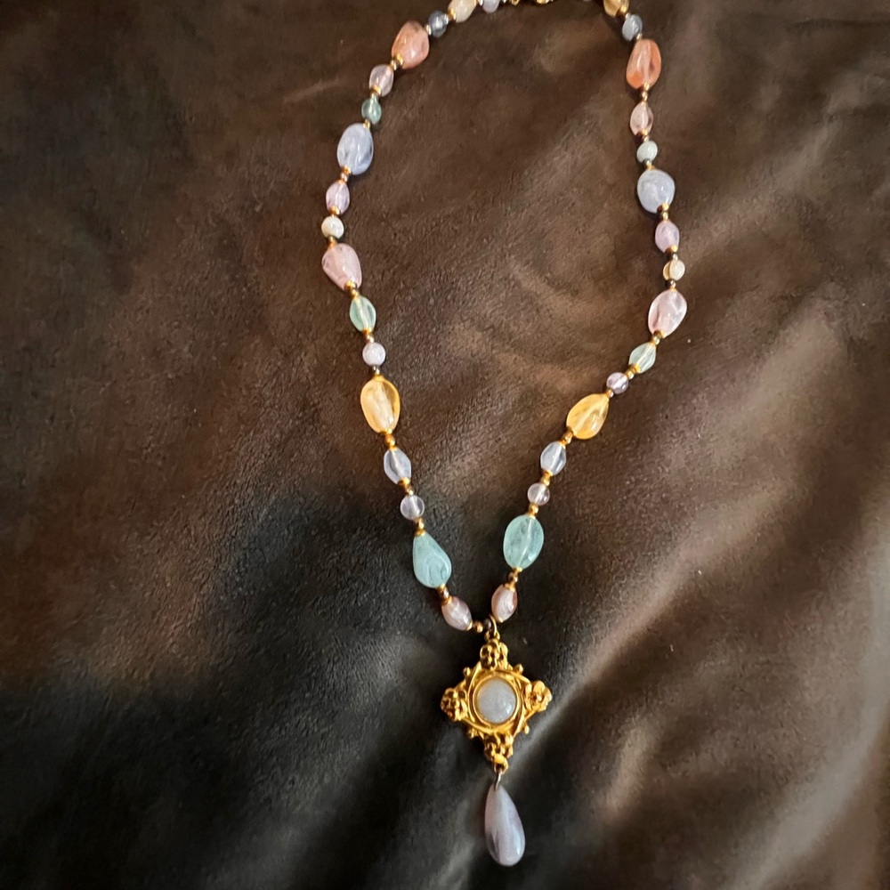 Elegant Multicolor Beaded Pendant Necklace - Gold Accent